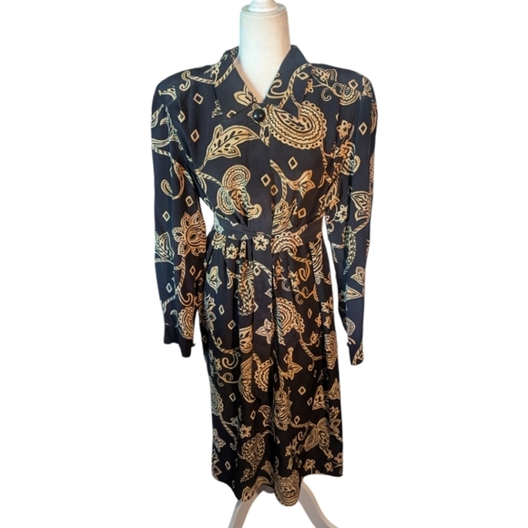 vtg 100% Silk Dress Black/ Gold Paisley Scroll self Belt Button Front Dress Sz 4 - Picture 9 of 10